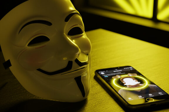 How to Watch Snapchat Stories Anonymously